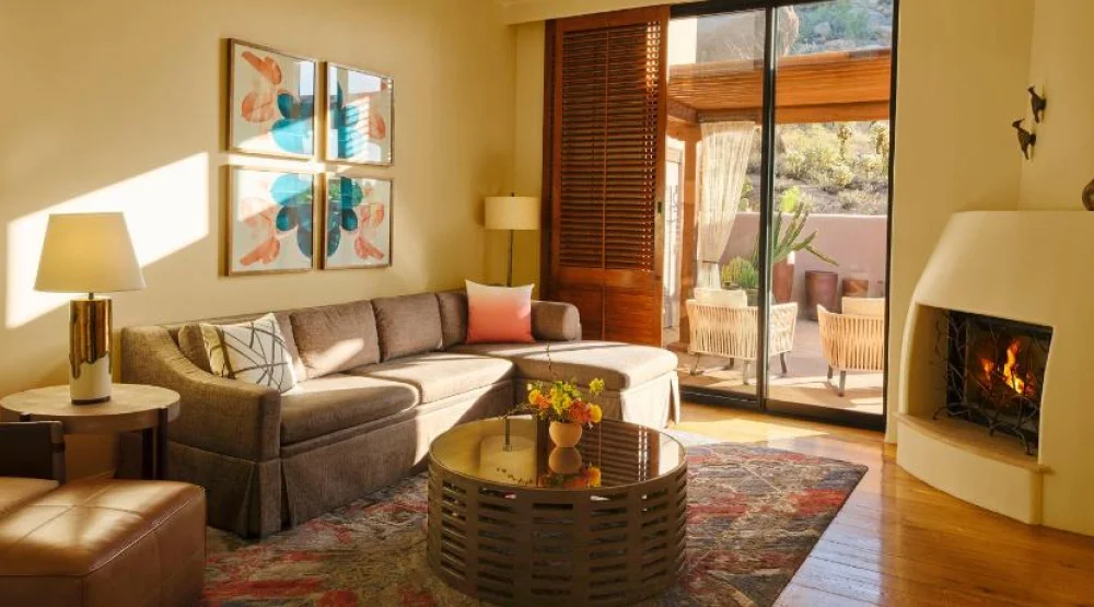 Kiva 1-bedroom Suite with Two Double Beds at Four Seasons Resort Scottsdale at Troon North