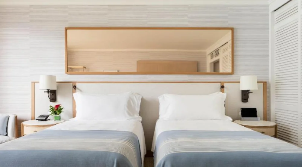 Oceanfront Twins at Halekulani Hotel