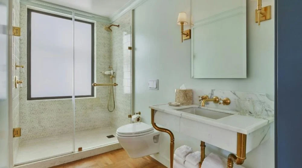 One Bedroom Olive King Suite with City View at Hotel Per La Autograph Collection