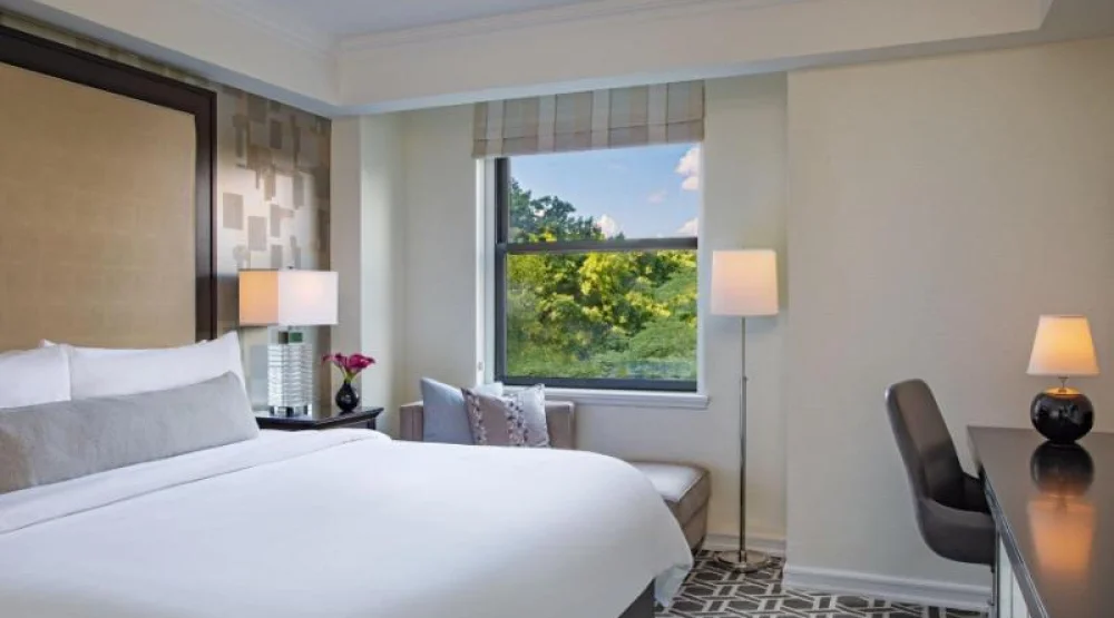 Central Park View, Guest Room, One King, Low Floor at JW Marriott Essex House New York
