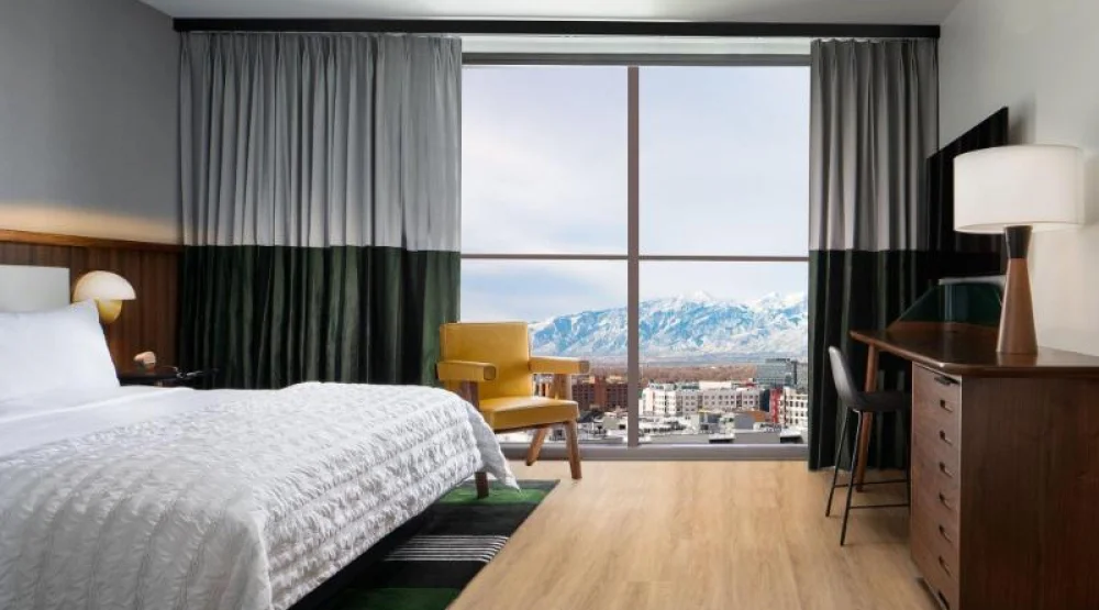 Classic, Guest Room, One King at Le Meridien Salt Lake City Downtown