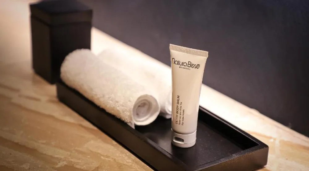 Deluxe King Room at Nobu Hotel Chicago