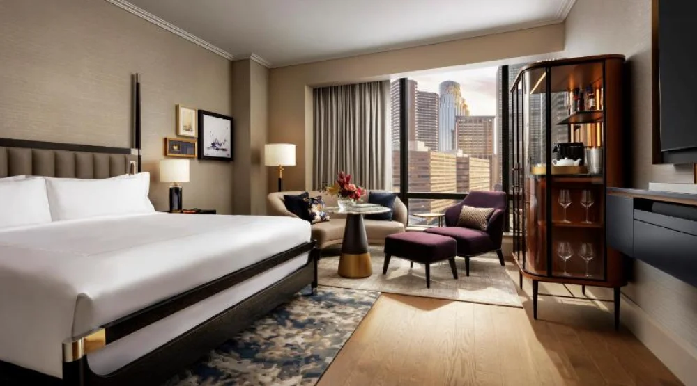 Grand King Room with Soaking Tub and Butler Service at Raffles Boston