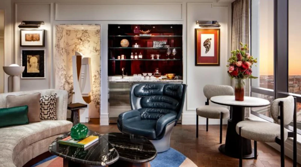 Signature One Bedroom Suite One King, Butler Service, Living Room, Wet Bar at Raffles Boston