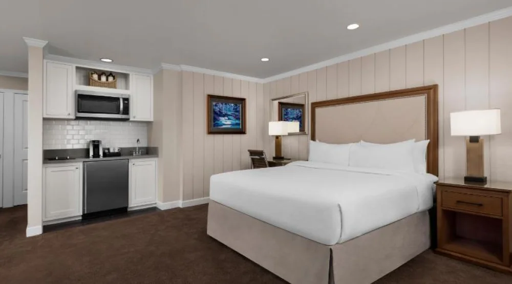 Classic Mansion Residences King Studio Suite at Silverado Resort