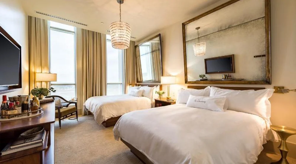 Signature Queen at The Dewberry Charleston