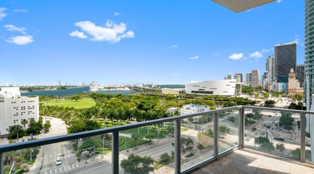 Bay View King at The Grayson Miami