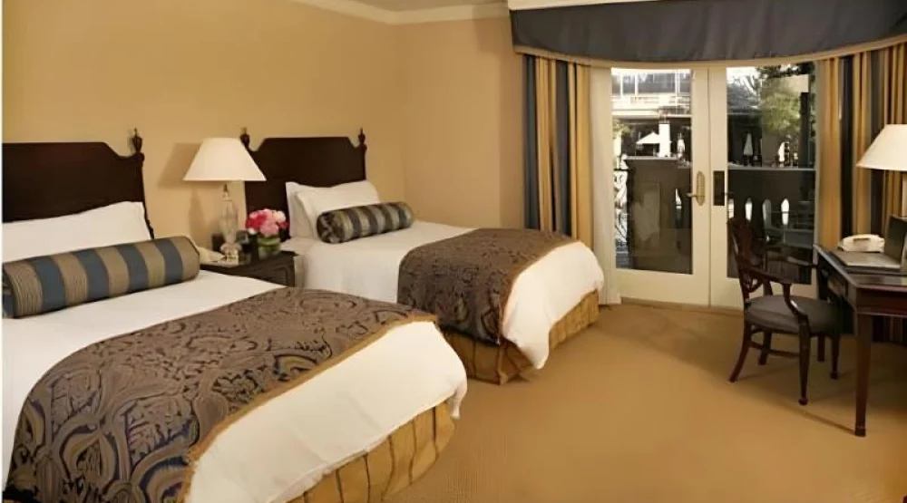 Deluxe Double Room at The Langham Huntington