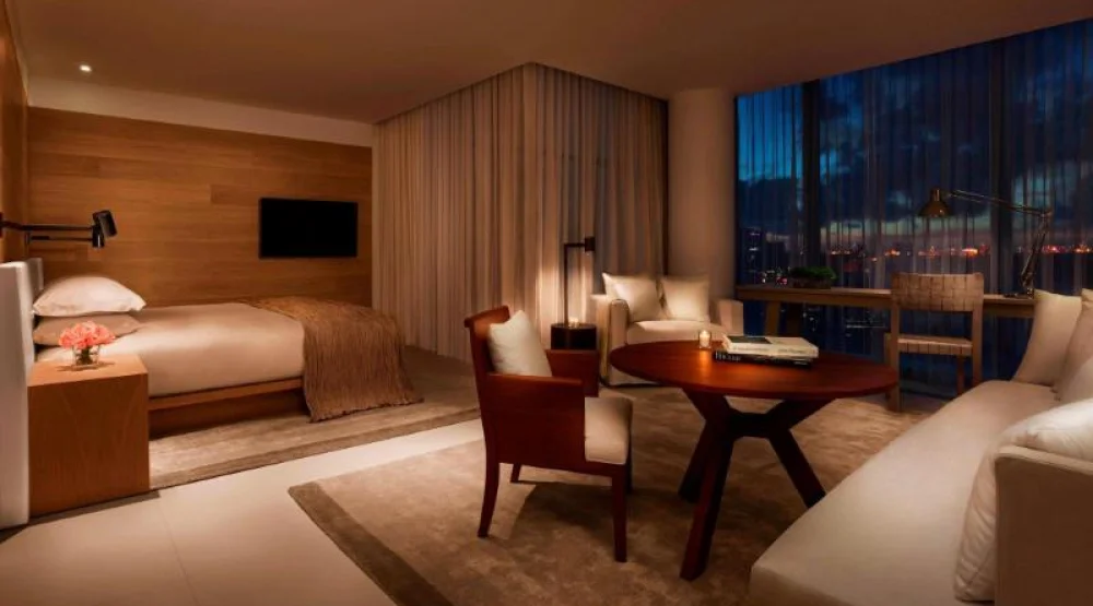 Deluxe City View King, Guest Room, One King, City View at The Miami Beach Edition