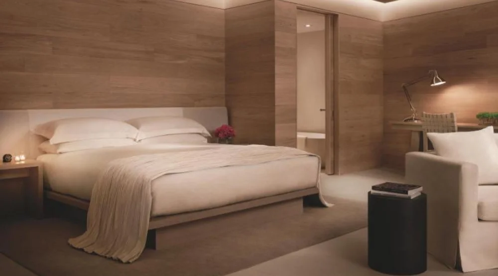 Bungalow Poolview King, Guest Room, One King, Pool View, Bungalow, Balcony at The Miami Beach Edition