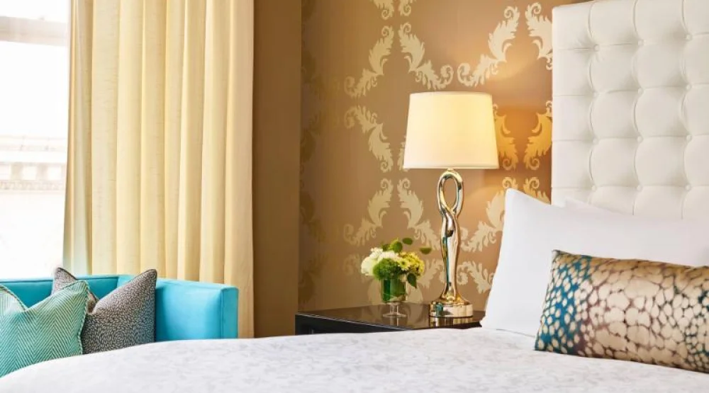 Club Level, Guest Room, One King at The Nines a Luxury Collection Hotel Portland