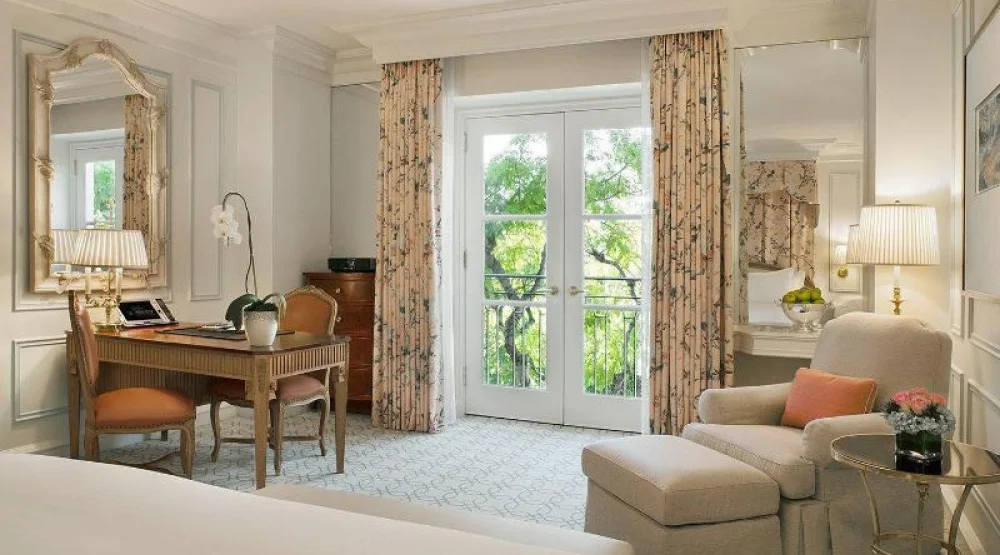 Deluxe King Room at The Peninsula Beverly Hills