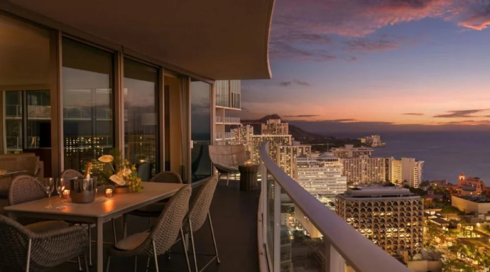 The Ritz-carlton Suite, Three Bedroom Signature Suite, Ocean View at The Ritz-Carlton Residences Waikiki Beach