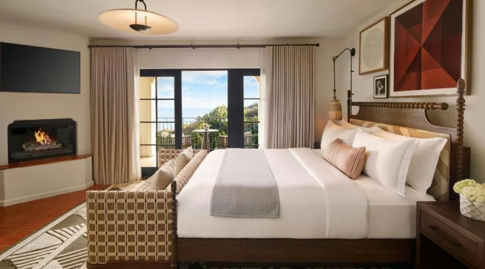 Signiture King Suite with Sofa Bed and Partial Ocean View at The Ritz-Carlton Bacara Santa Barbara