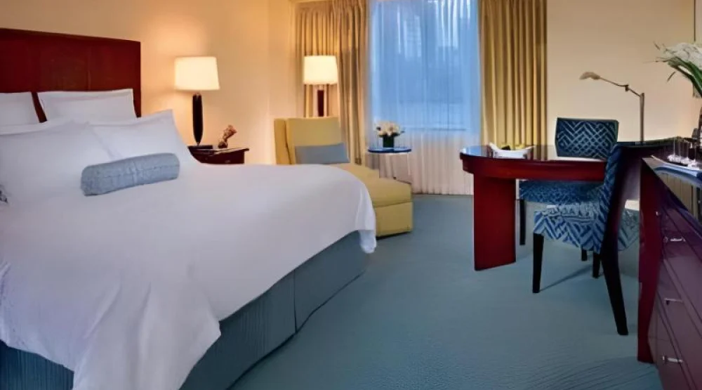 City View, Guest Room, One King, City View at The Ritz-Carlton Boston