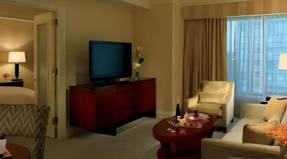 Executive Suite, One Bedroom Suite, One King, Sofa Bed at The Ritz-Carlton Boston