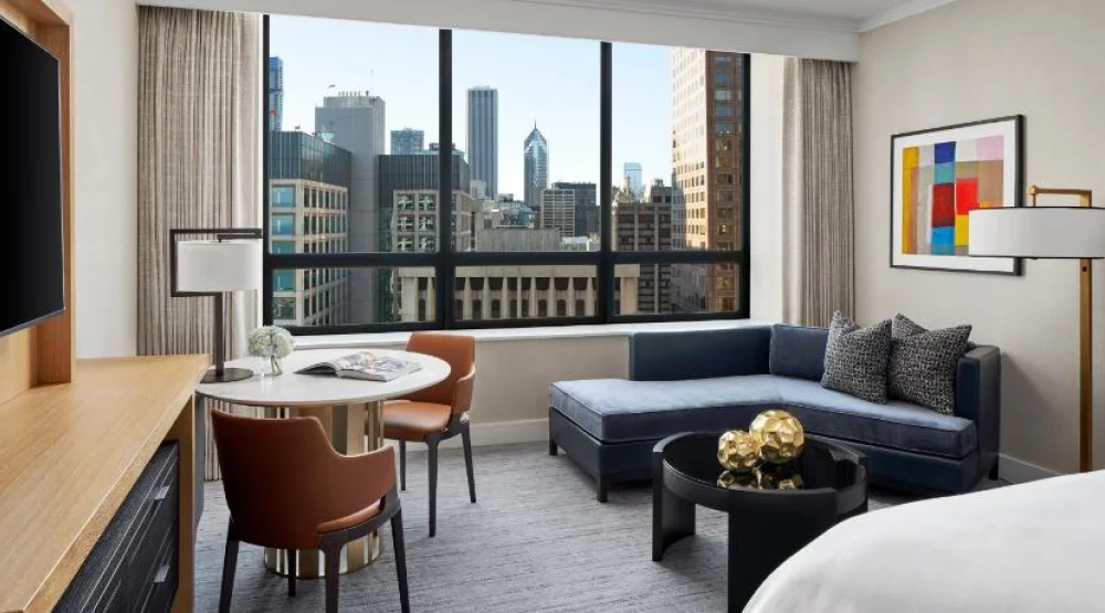 City View, Guest Room, One King at The Ritz-Carlton Chicago