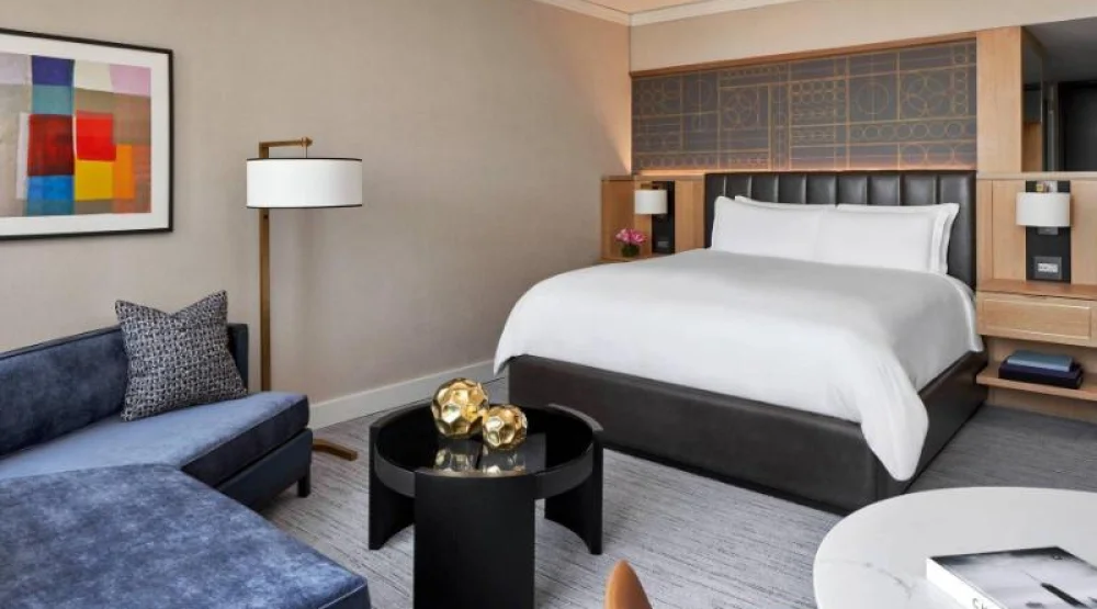 Lake View, Guest Room, One King, Lake View at The Ritz-Carlton Chicago