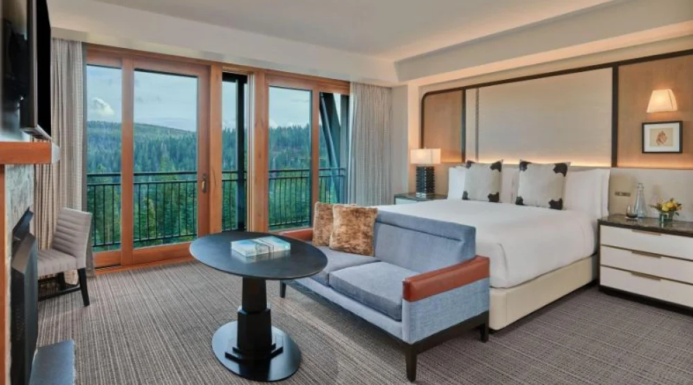 Guest Room, One King, Mountain View, Fireplace at The Ritz-Carlton Lake Tahoe