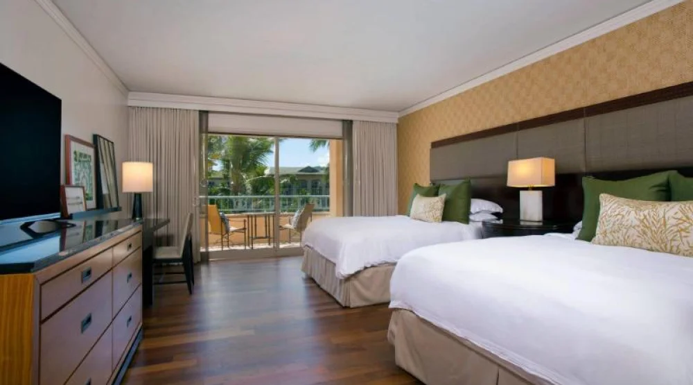 Deluxe, Guest Room, Two Queen, Resort View, Lanai at The Ritz-Carlton Maui Kapalua