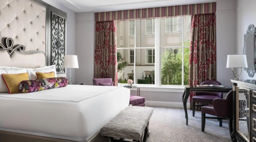 Courtyard View King Room, Guest Room, One King, Courtyard View at The Ritz-Carlton New Orleans