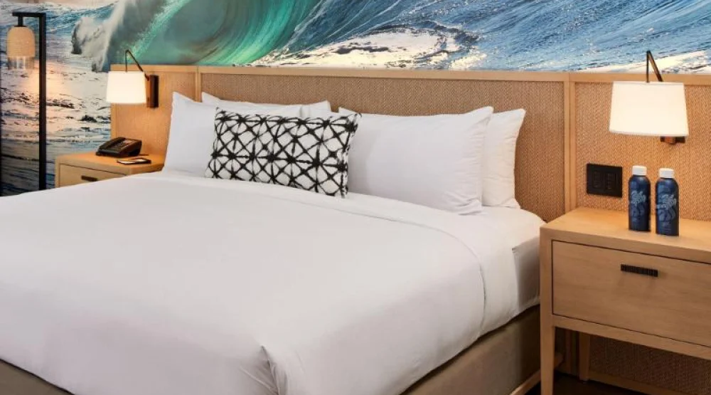 Resort Lanai, Guest Room, One King, Sofa Bed, Partial Ocean View, Low Floor, Lanai at The Ritz-Carlton Oahu Turtle Bay