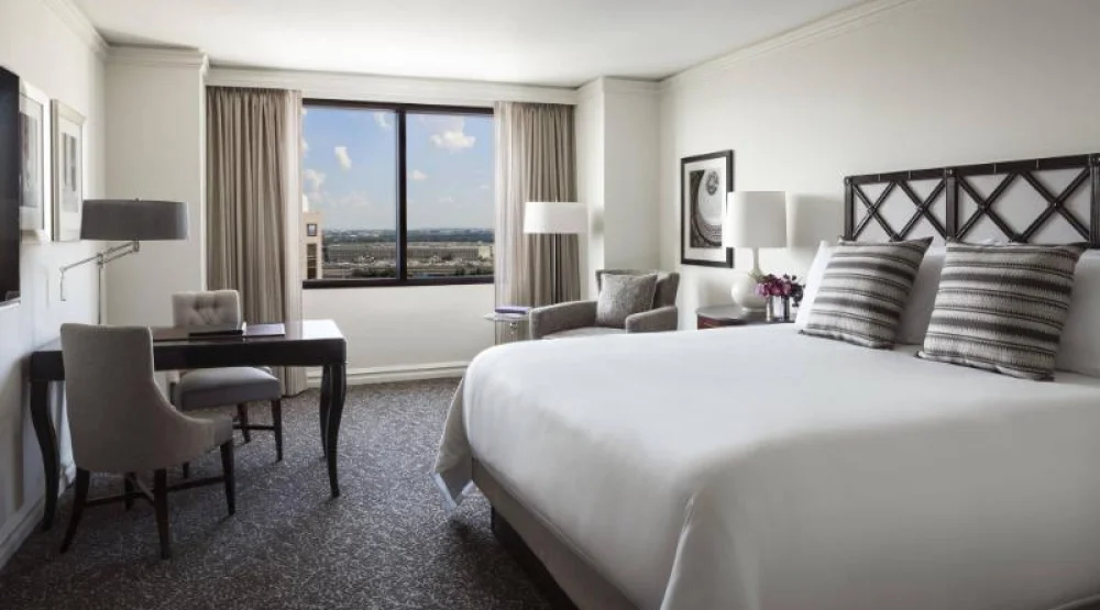 Guest Room, One King, Historical View, High Floor at The Ritz-Carlton Pentagon City