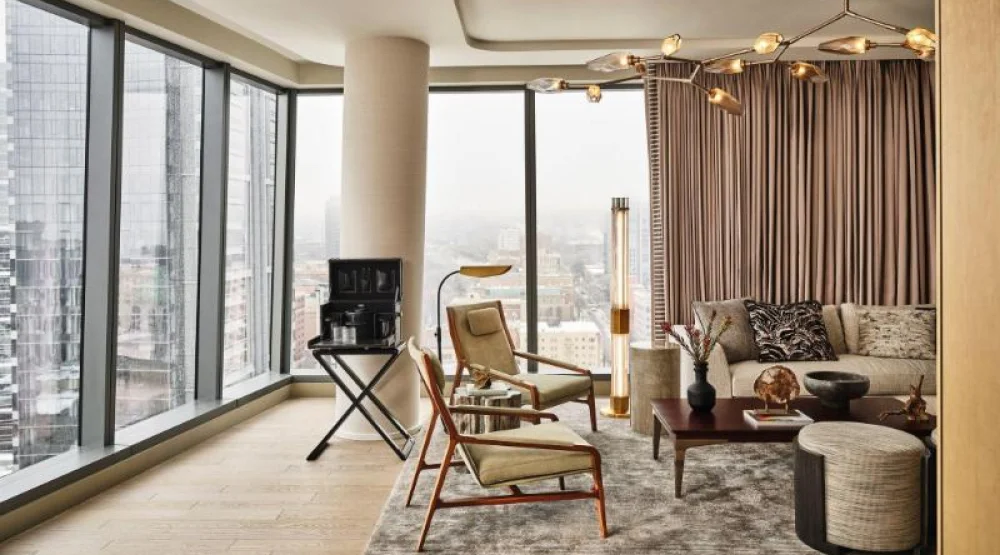 Flora Suite, Club Lounge Access, One Bedroom Suite, One King California, Mount St. Helens View at The Ritz-Carlton Portland