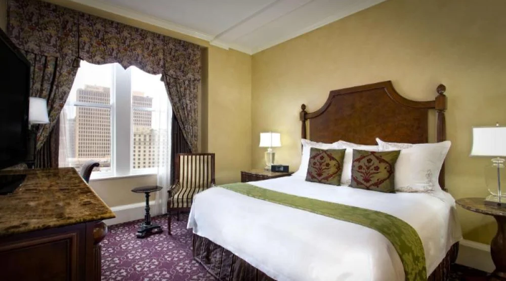 One King Bed Deluxe Room at The Roosevelt New Orleans