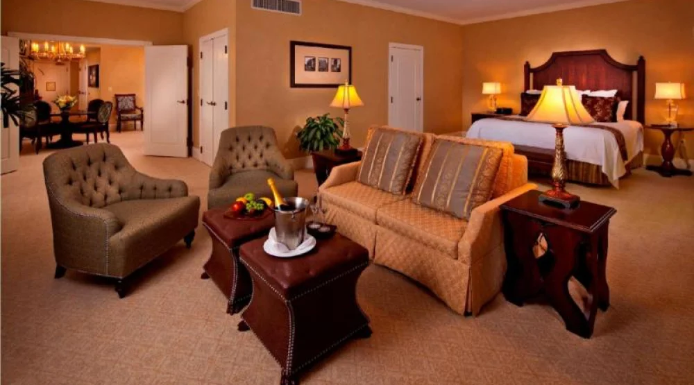 One King Bed Astoria Suite at The Roosevelt New Orleans