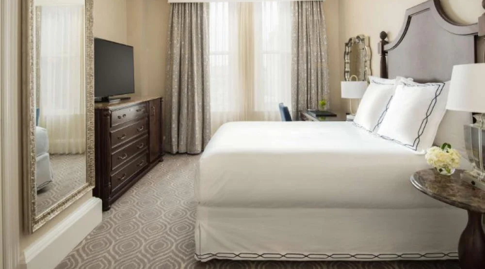 One Queen Bed2 at The Roosevelt New Orleans