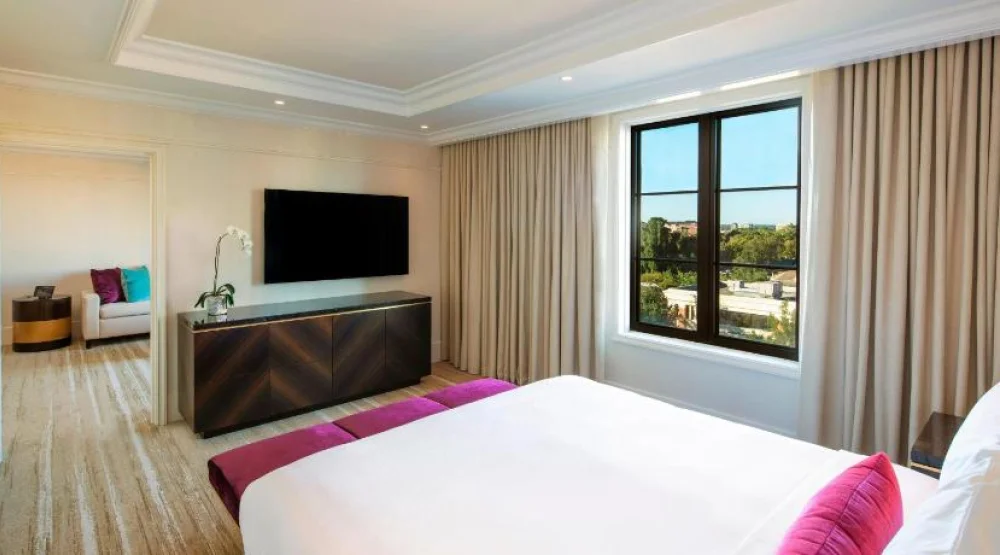 St. Regis Suite, Suite, One King, Alternate: Sofa Bed at The St. Regis Atlanta