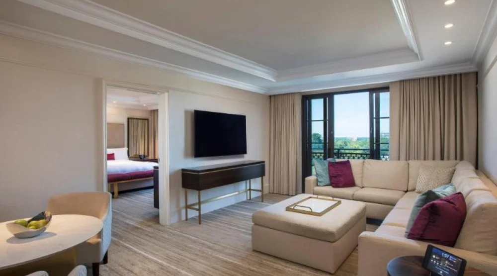 Corner St. Regis Suite, Suite, One King, Alternate: Sofa Bed, Corner Room, Balcony at The St. Regis Atlanta