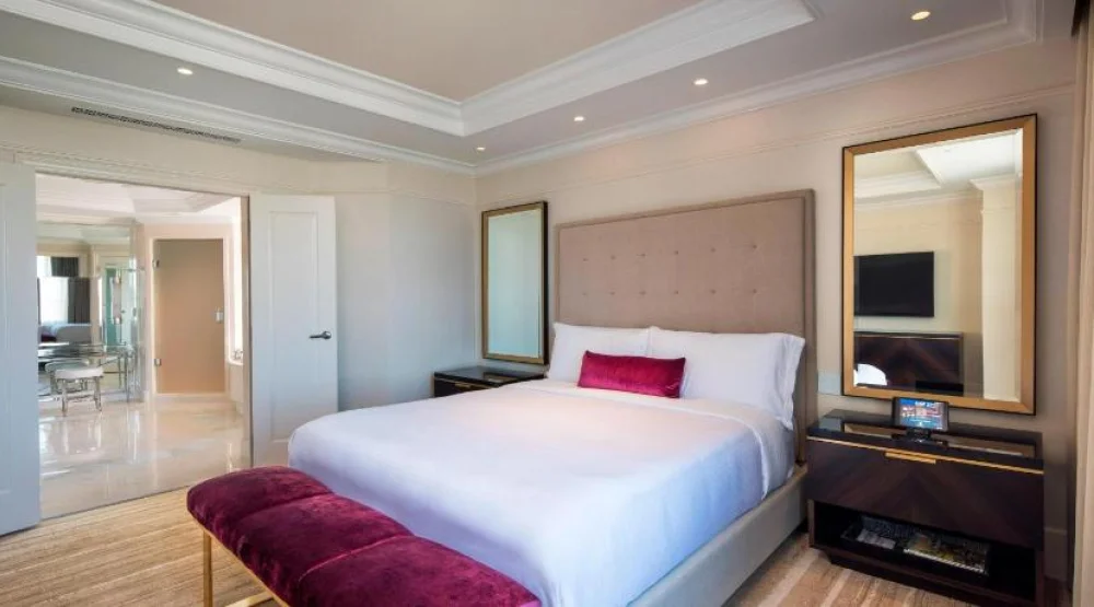 Corner St. Regis Suite, Suite, Corner Room, Balcony at The St. Regis Atlanta