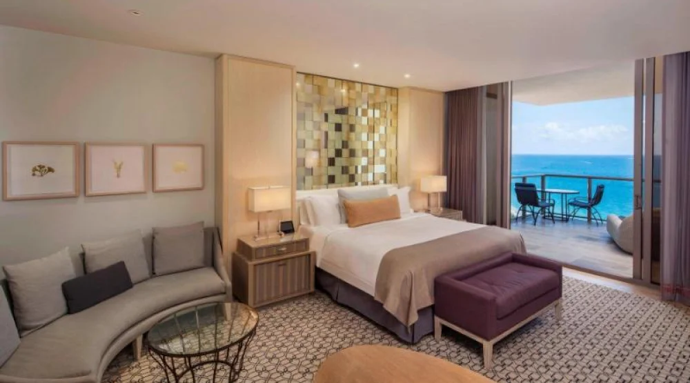 Grand Luxe, Guest Room, One King, Ocean View, Upper Floor, Balcony at The St. Regis Bal Harbour Resort Hotel