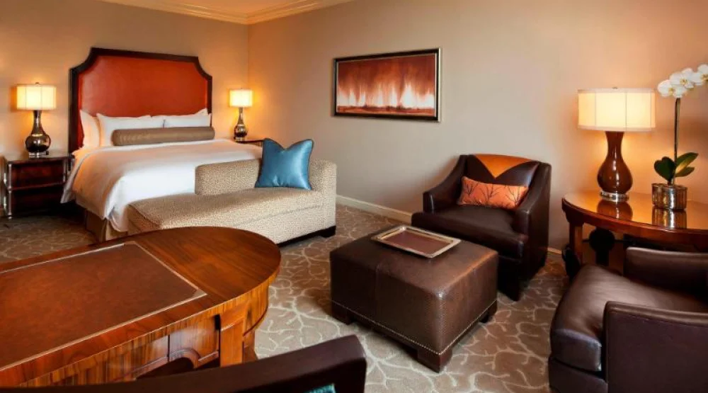 Deluxe, Guest Room, One King, Terrace at The St. Regis Houston