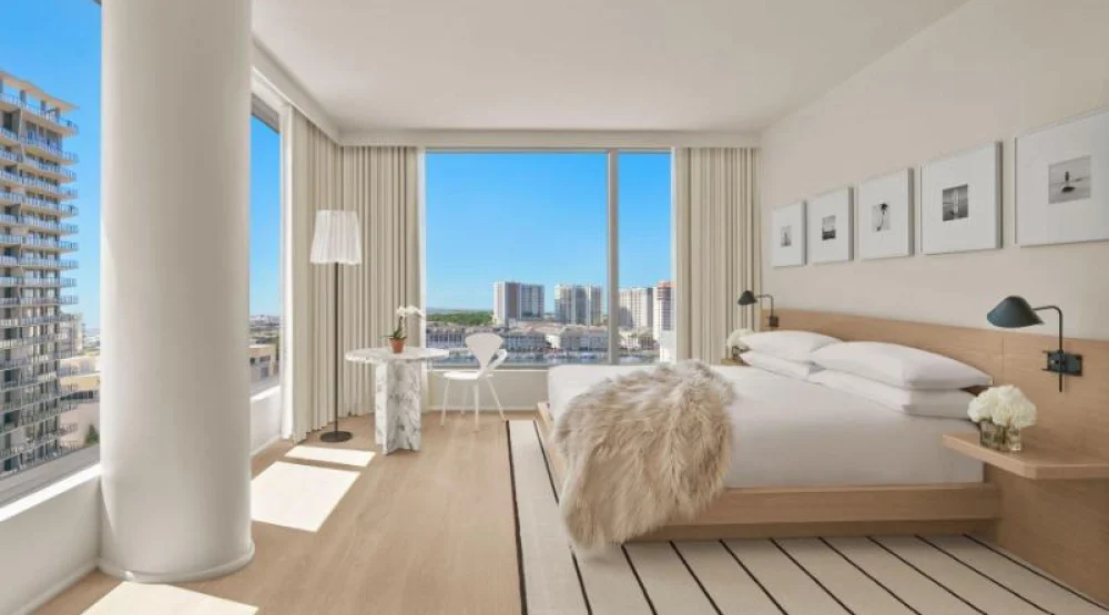 One Bedroom Suite, One Bedroom Suite, One King at The Tampa Edition