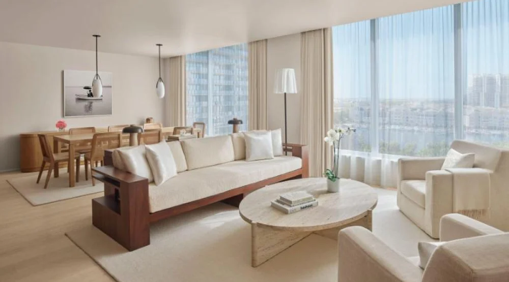 Bay Suite, One Bedroom Suite, One King at The Tampa Edition