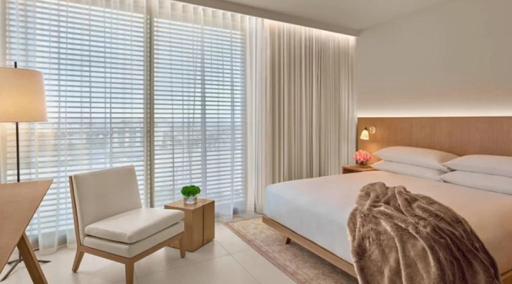 Standard, Guest Room, One King at The West Hollywood Edition