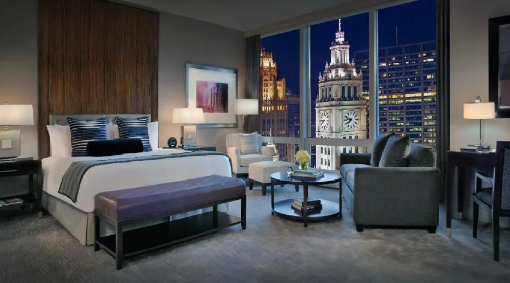 Executive Lake View at Trump International Hotel & Tower Chicago