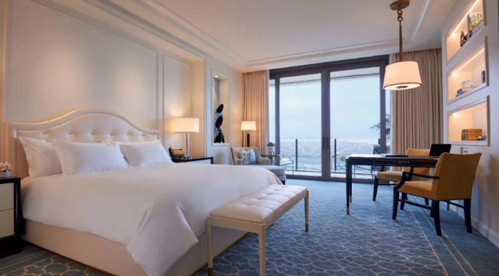 Superior King Room at Waldorf Astoria Beverly Hills