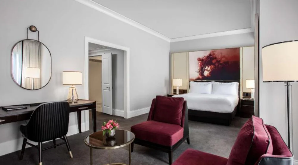 Deluxe One King Bed at Waldorf Astoria Chicago