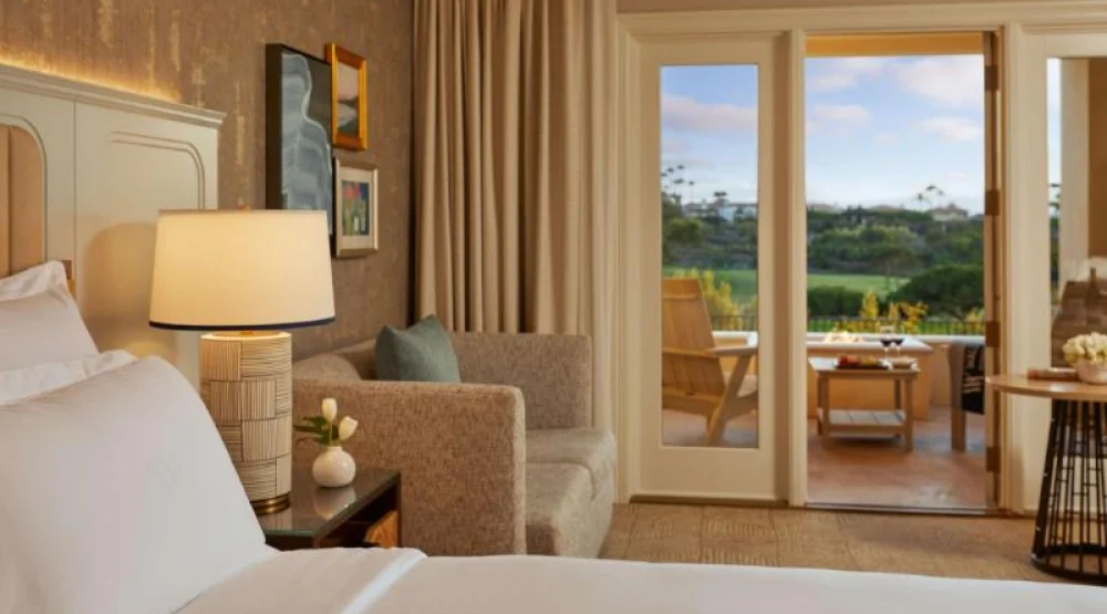 Fireside Garden Vw 1kg Bed at Waldorf Astoria Monarch Beach Resort & Club