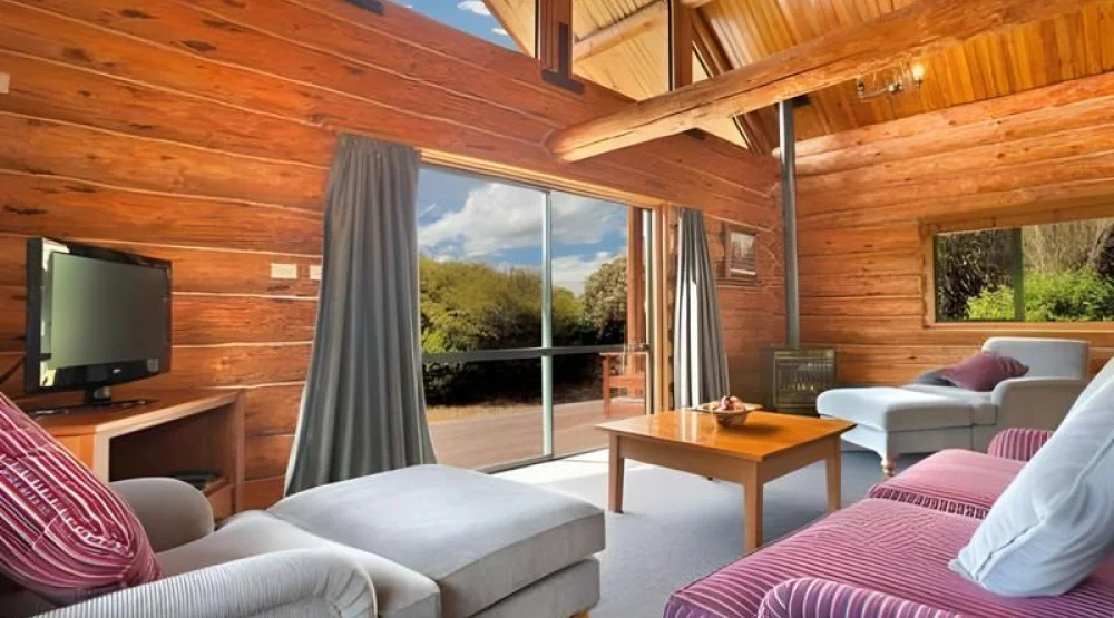 Log Cabin at Fiordland Lodge