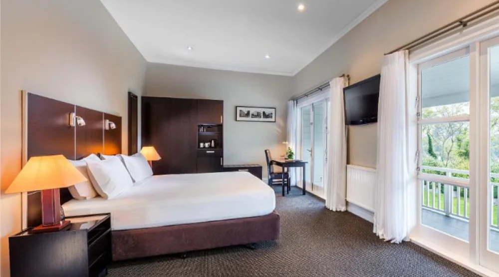 Grand Deluxe King Room at Hilton Lake Taupo