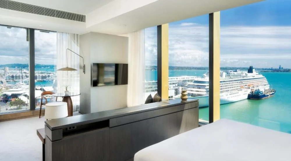 One King Junior Suite Harbour View Club Lounge Access at Intercontinental Auckland