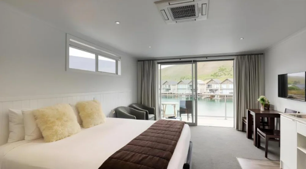 Superior Double at Marsden Lake Resort Central Otago