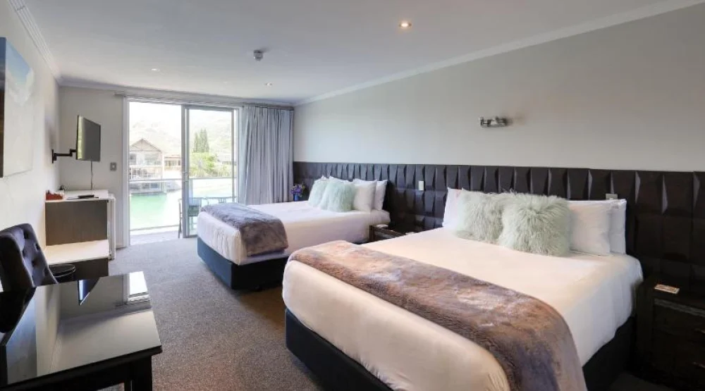 Twin Studio at Marsden Lake Resort Central Otago