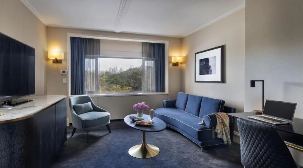 Deluxe Suite with One Queen Bed at Pullman Auckland