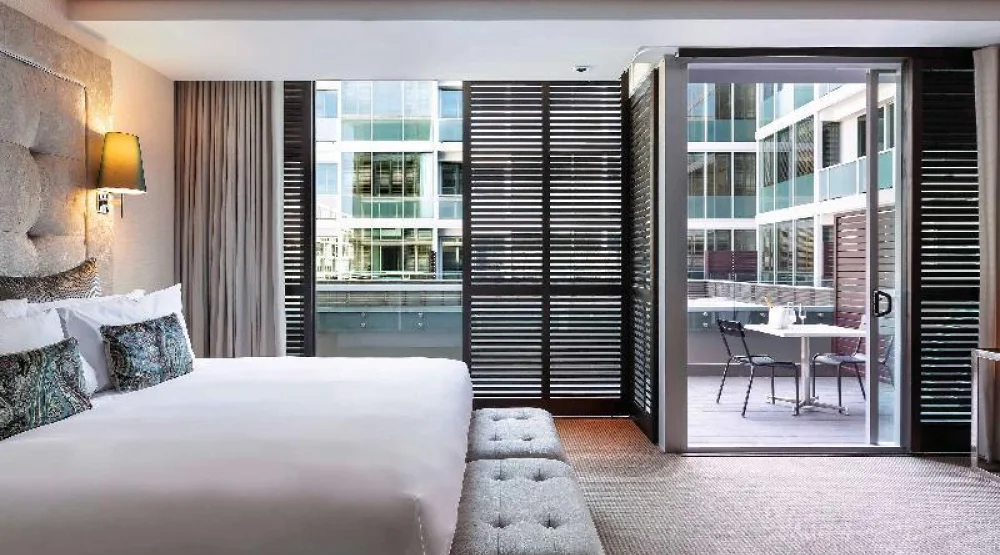 Luxury Room with Balcony, One King Bed at Sofitel Auckland Viaduct Harbour